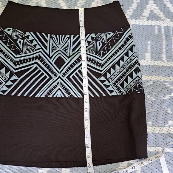 Etcetera Geometric Print Mini Skirt - Picture 6 of 7